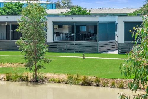Moama House | 15 at Highview-Echuca Holiday Homes