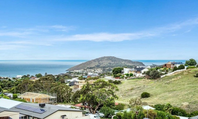Encounter Bay House | 15 Cygnet Ct Encounter Bay