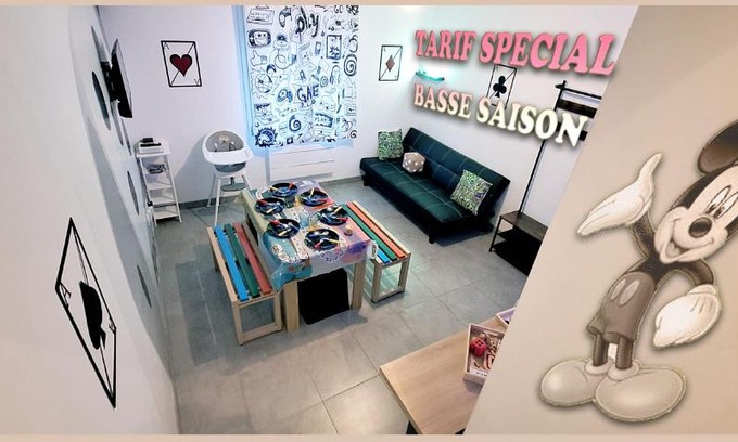 Voulangis House | 15' de Disney maison à thème avec SALLE DE JEUX privée 6 couchages 2 wc