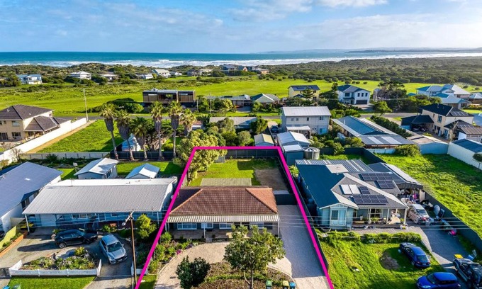 Goolwa Beach House | 15 Hazel Street, Goolwa Beach