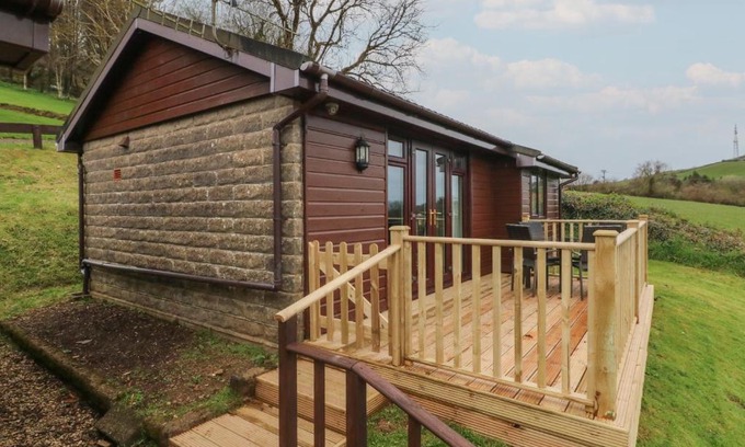 Combe Martin House | 15 Manleigh Park