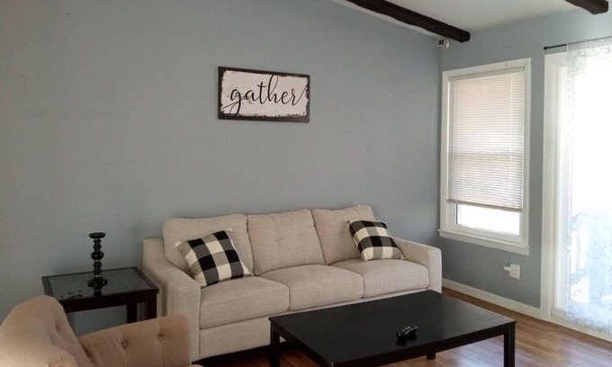 Great Mills House | 15 minutes from Solomon's Island Cozy dupldex upper-level