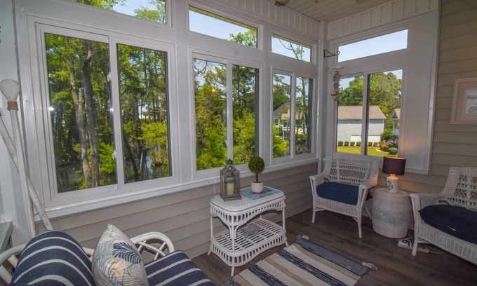 North Myrtle Beach House | 15% off 3-7 nights thru Aug. 5. 4 bedroom home. Short walk to beach. Comm Pool