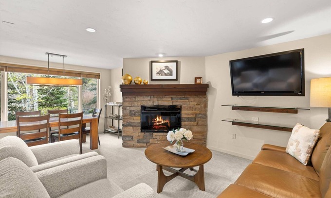 Snowmass Village Condo | 15% Off for Fall Savings! Stay 3 Nights Now thru Nov 19