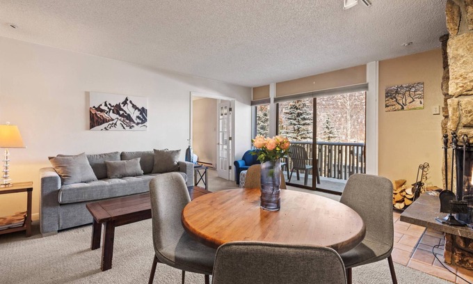 Snowmass Village Condo | 15% Off for Fall Savings! Stay 3 Nights Now thru Nov 19