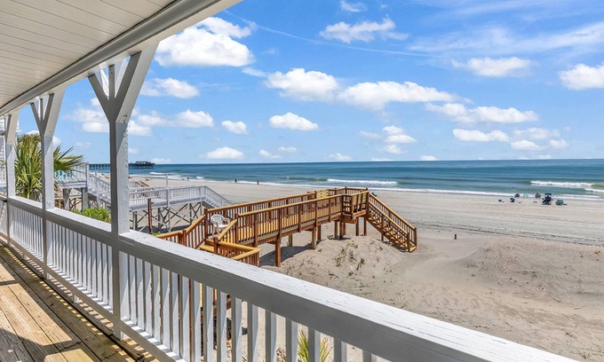 Garden City House | *15% Off New Bookings for Stays through 2025*