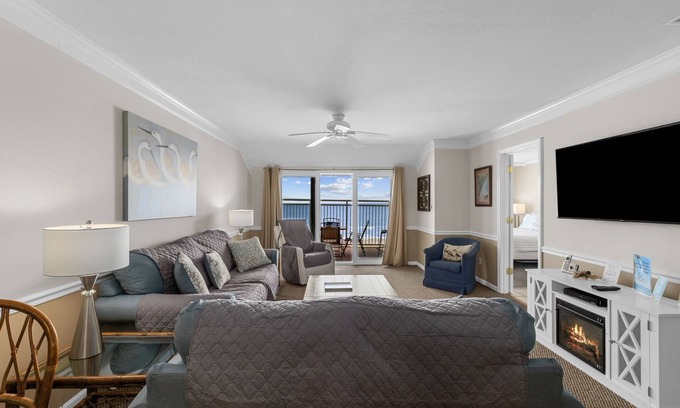 Surfside Beach Condo | *15% Off New Bookings for Stays through 2025*