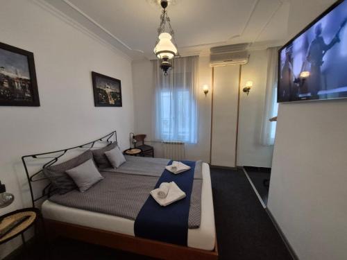 Stari Grad Hostel | 15 PERCENT OFF UNTIL 30TH OF SEPTEMBER Authentic Belgrade Centre Hostel - Only Private Rooms, Paid Parking on-site, Mandatory Reservation