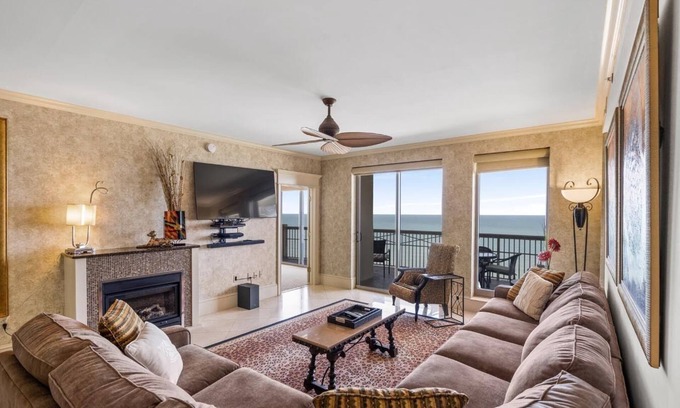 Myrtle Beach Condo | $150 activities - E-gift card when you book - 2 King MB + Bonus Den off 2nd MB | M1705