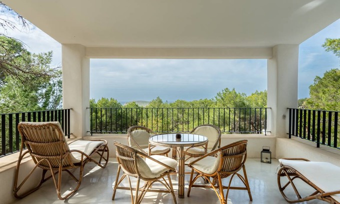 Cala Comte House | 150 m² House ∙ 2 bedrooms ∙ 4 guests