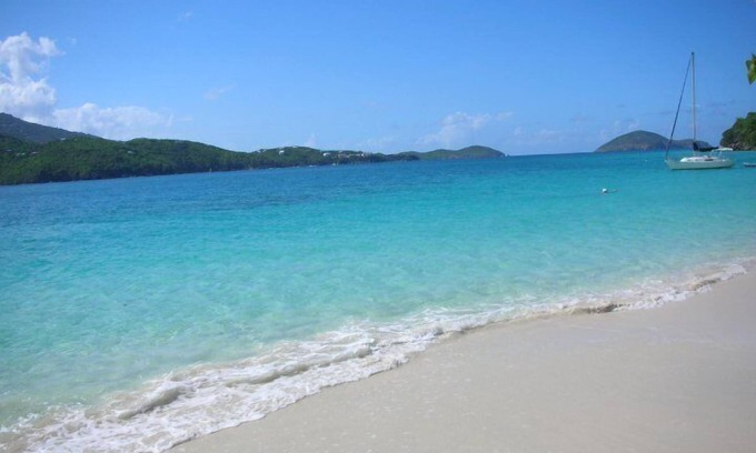 Frydendal Condo | 150 footsteps to the beach