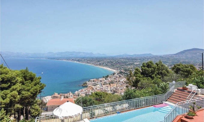 Castellammare del Golfo House | 150 m² House ∙ 5 bedrooms ∙ 10 guests