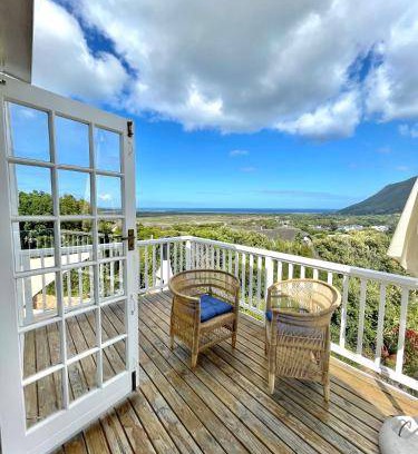 Noordhoek House | 150 m² House ∙ 2 bedrooms ∙ 4 guests