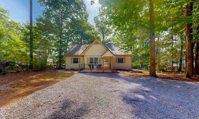 Hardwick House | 150 m² House ∙ 3 bedrooms ∙ 6 guests