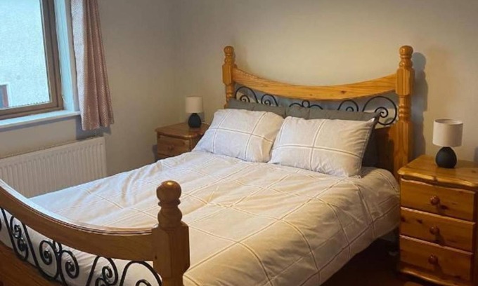 Dromahair House | 150 m² House ∙ 3 bedrooms ∙ 5 guests