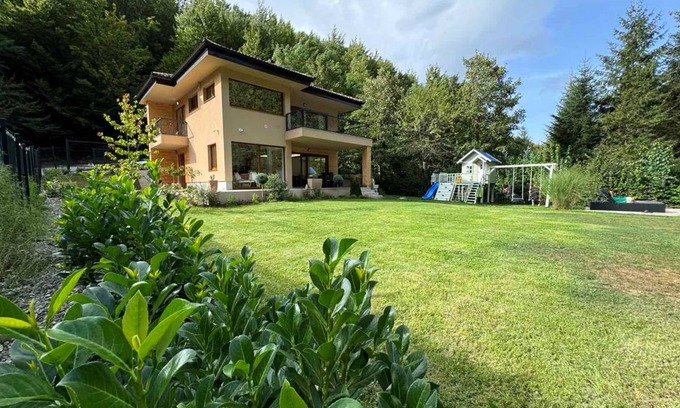 Sarajevo Canton House | 150 m² House ∙ 4 bedrooms ∙ 11 guests