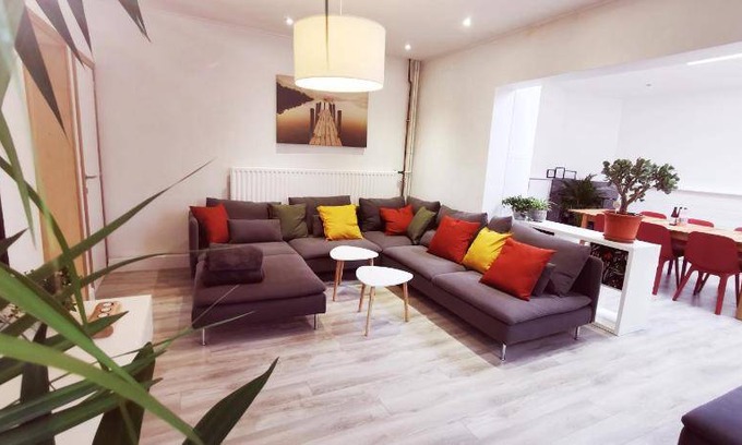 Woesten House | 150 m² House ∙ 5 bedrooms ∙ 9 guests