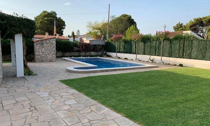 Les Tres Cales House | 150 m² House ∙ 4 bedrooms ∙ 6 guests