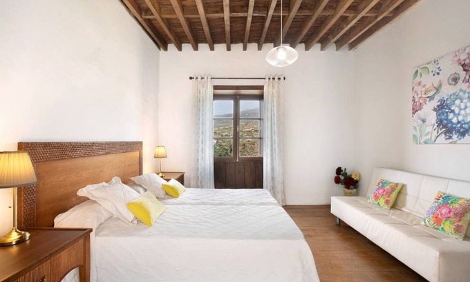 Villa de Arico House | 150 m² House ∙ 3 bedrooms ∙ 6 guests