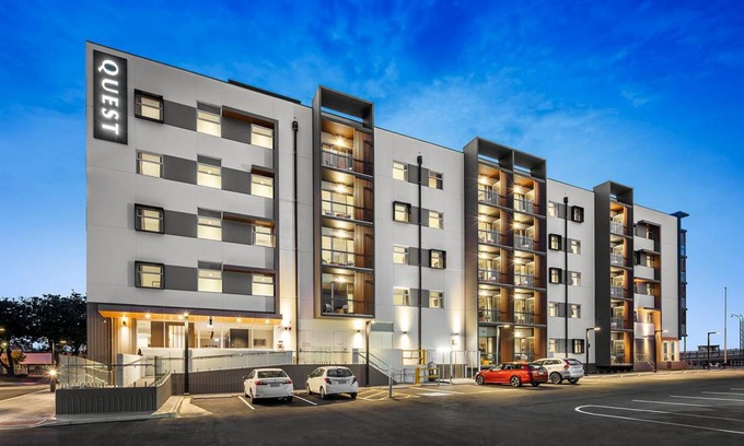 Port Adelaide Apartment | 150 m² Serviced apartment ∙ 2 bedrooms ∙ 127 guests