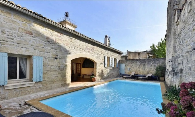 Saint-Siffret Apartment | 150 m2 suite - Ground floor of a village house