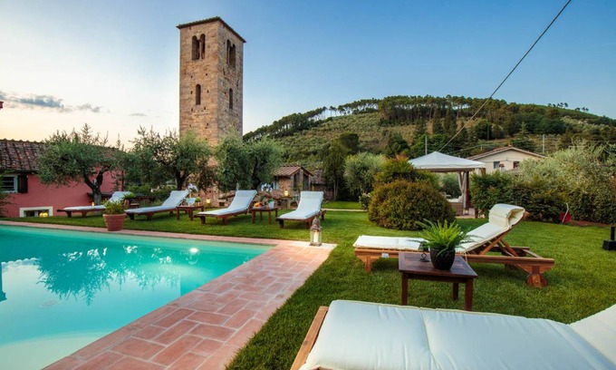 Sant'Andrea di Compito Villa | 150 m² Villa ∙ 3 bedrooms ∙ 6 guests
