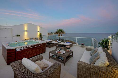 Peneco Beach Villa | 150 m² Villa ∙ 3 bedrooms ∙ 5 guests