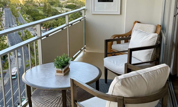 Waikiki Apartment | 1519 · Ilikai Collection # 9. Beachfront Resort, upgraded