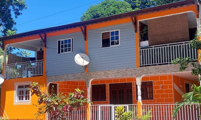 Pointe-Noire House | 152 m² House ∙ 3 bedrooms ∙ 6 guests