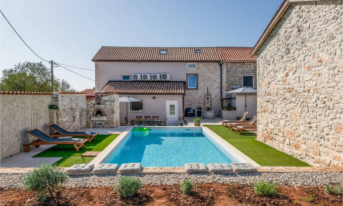Cokuni House | 153 m² Maisonette ∙ 3 bedrooms ∙ 8 guests
