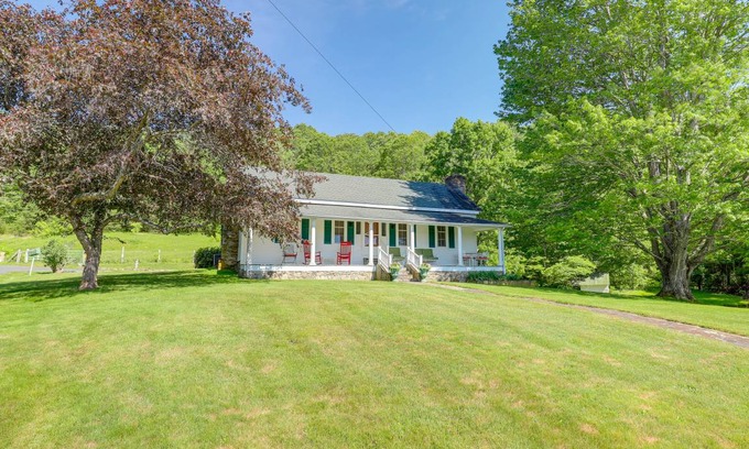 Weaverville Cottage | 154 m² Cabin ∙ 3 bedrooms ∙ 7 guests