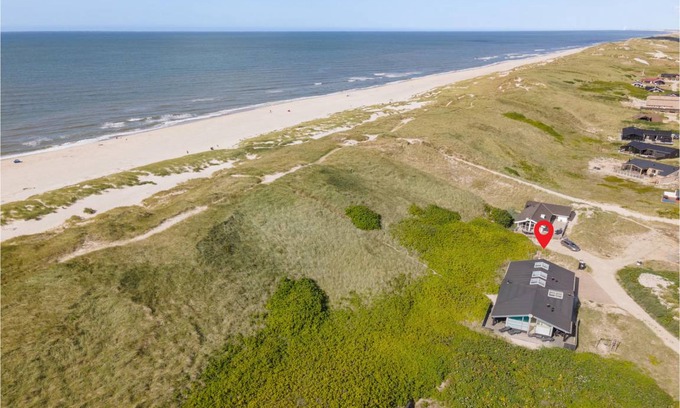 Bjerregard Strand House | 155 m² House ∙ 4 bedrooms ∙ 10 guests