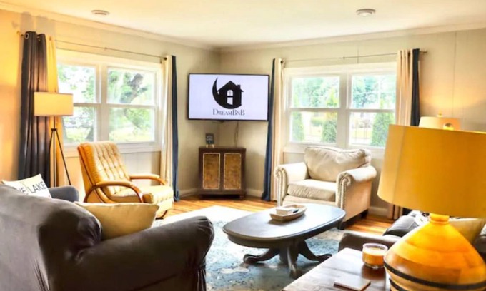 Edinboro House | 155 m² House ∙ 4 bedrooms ∙ 8 guests