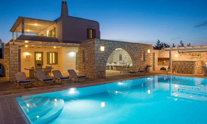 Aliki Villa | 155 m² Villa ∙ 4 bedrooms ∙ 8 guests