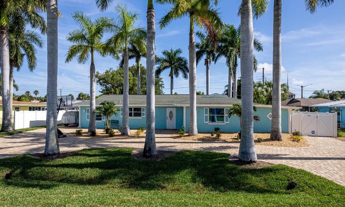 Cypress Lakes Estates House | 1557 Braeburn - Sea Breeze Oasis by Coastal Vacation Properties