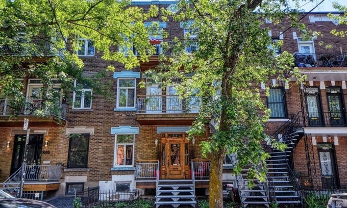 Plateau Mont Royal Apartment | #156 - Montreal-Style Furnished APT with Balcony