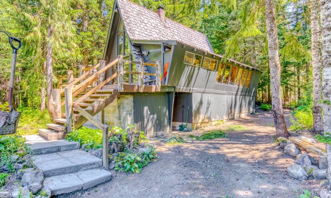 Government Camp Cabin | 157 m² Cabin ∙ 5 bedrooms ∙ 11 guests