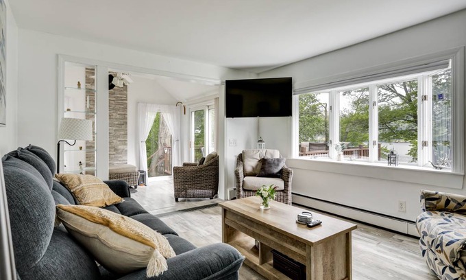 Forest Grove House | 157 m² House ∙ 3 bedrooms ∙ 6 guests