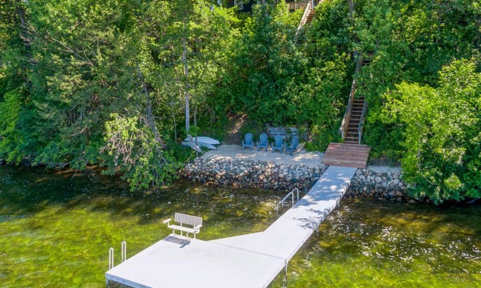 Maple Lake House | 157 m² House ∙ 4 bedrooms ∙ 9 guests