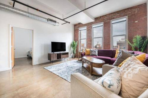 Crossroads Arts District Apartment | 158 m² Apartment ∙ 3 bedrooms ∙ 8 guests