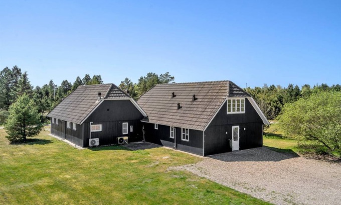 Toftum House | 158 m² House ∙ 5 bedrooms ∙ 12 guests