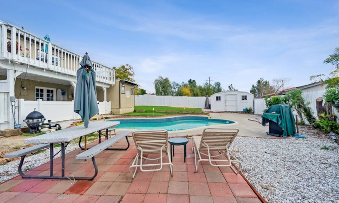 Lake Elsinore House | 158 m² House ∙ 3 bedrooms ∙ 7 guests