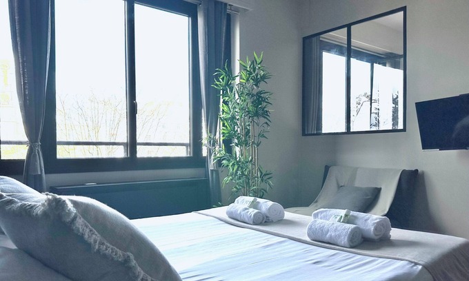 16th Arrondissement Apartment | 1598 Ingres
