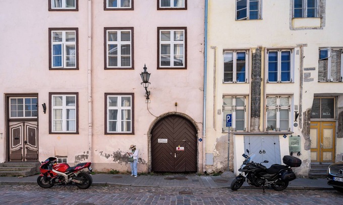 Old Town Apartment | 15th Century Flat with Parking, High Ceilings