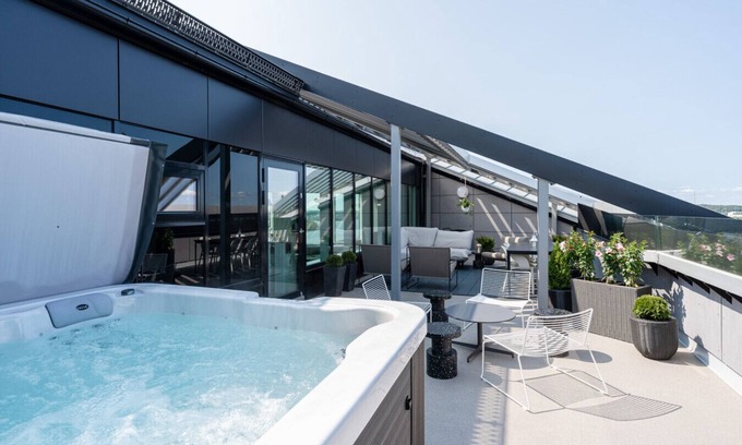 Tampere Apartment | 15th Floor Penthouse with Jacuzzi & 60m2 Terrace