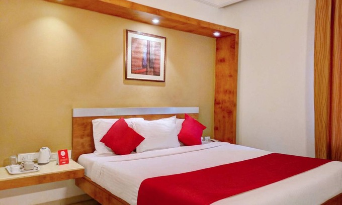 Stage 1 Hotel | 16 m² Hotel ∙ 3 guests
