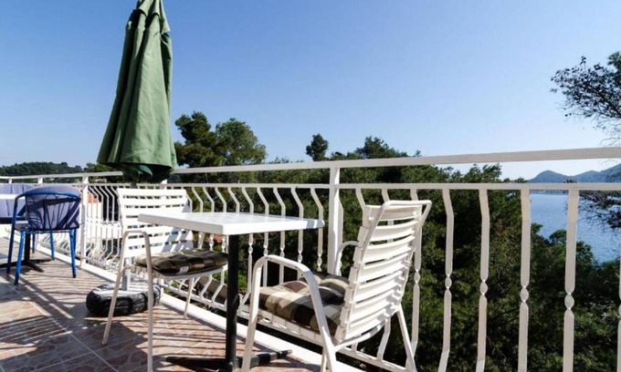 Sobra House | 16 m² House ∙ 1 bedroom ∙ 2 guests