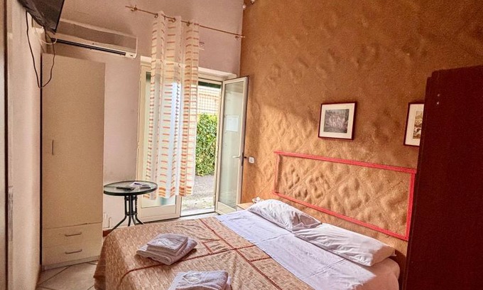 Scillichenti Resort | 16 m² Private room ∙ 6 bedrooms ∙ 4 guests