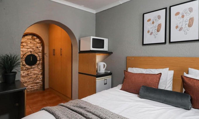 Secunda House | 16 Vaalrivier