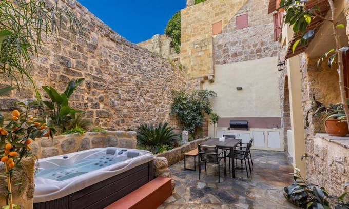 Rhodes Old Town Apartment | 160 m² Apartment ∙ 2 bedrooms ∙ 5 guests